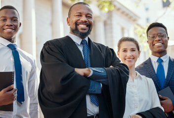 The Advantages of Using a Public Dedender